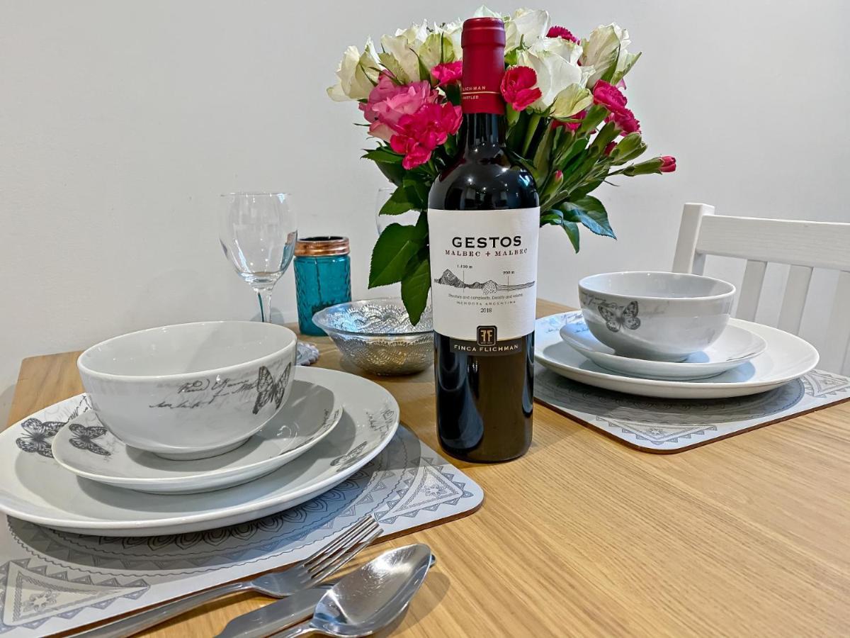 Church Suite, Stow-On-The-Wold, Sleeps 4, Town Location 外观 照片