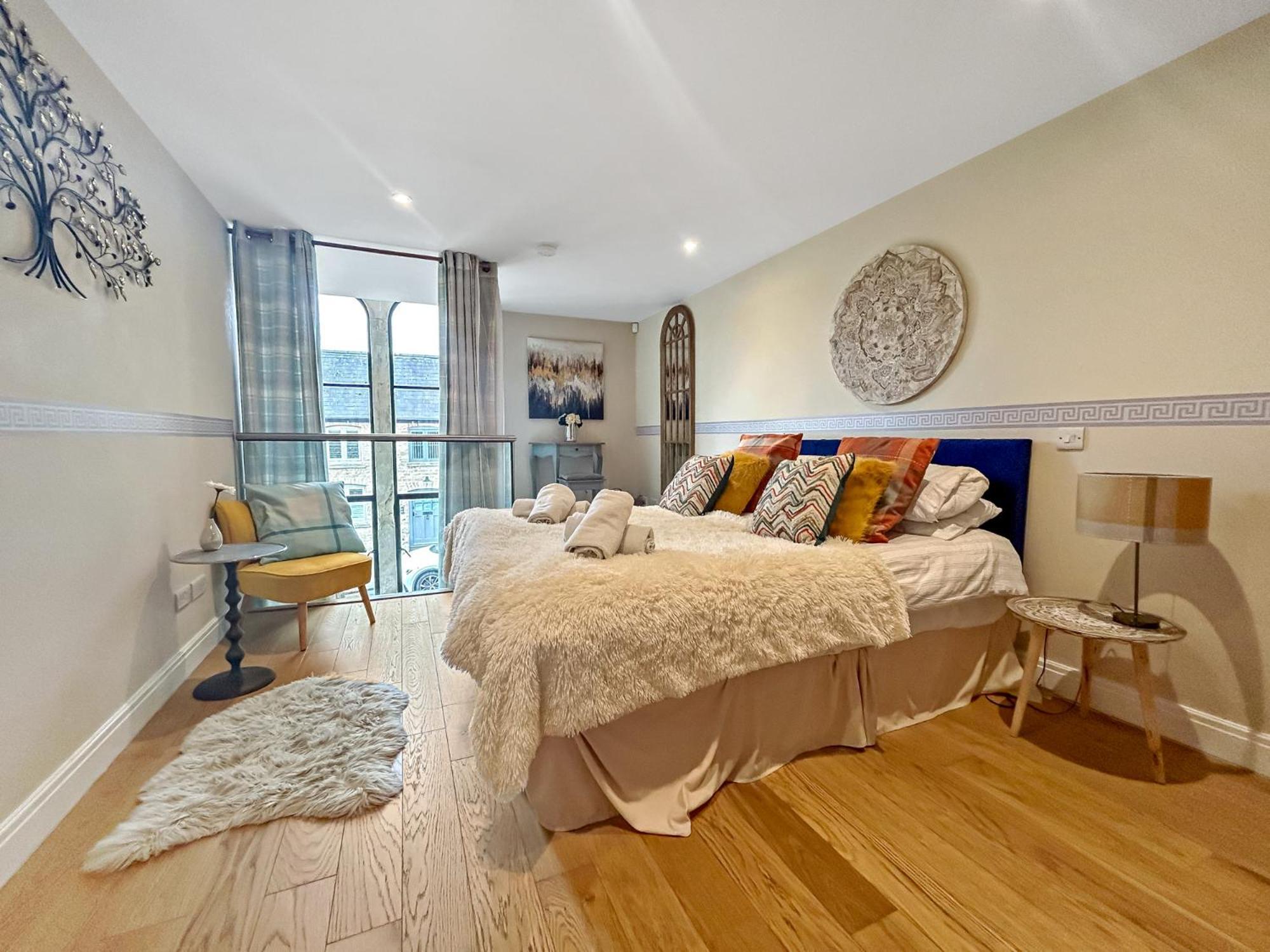 Church Suite, Stow-On-The-Wold, Sleeps 4, Town Location 外观 照片