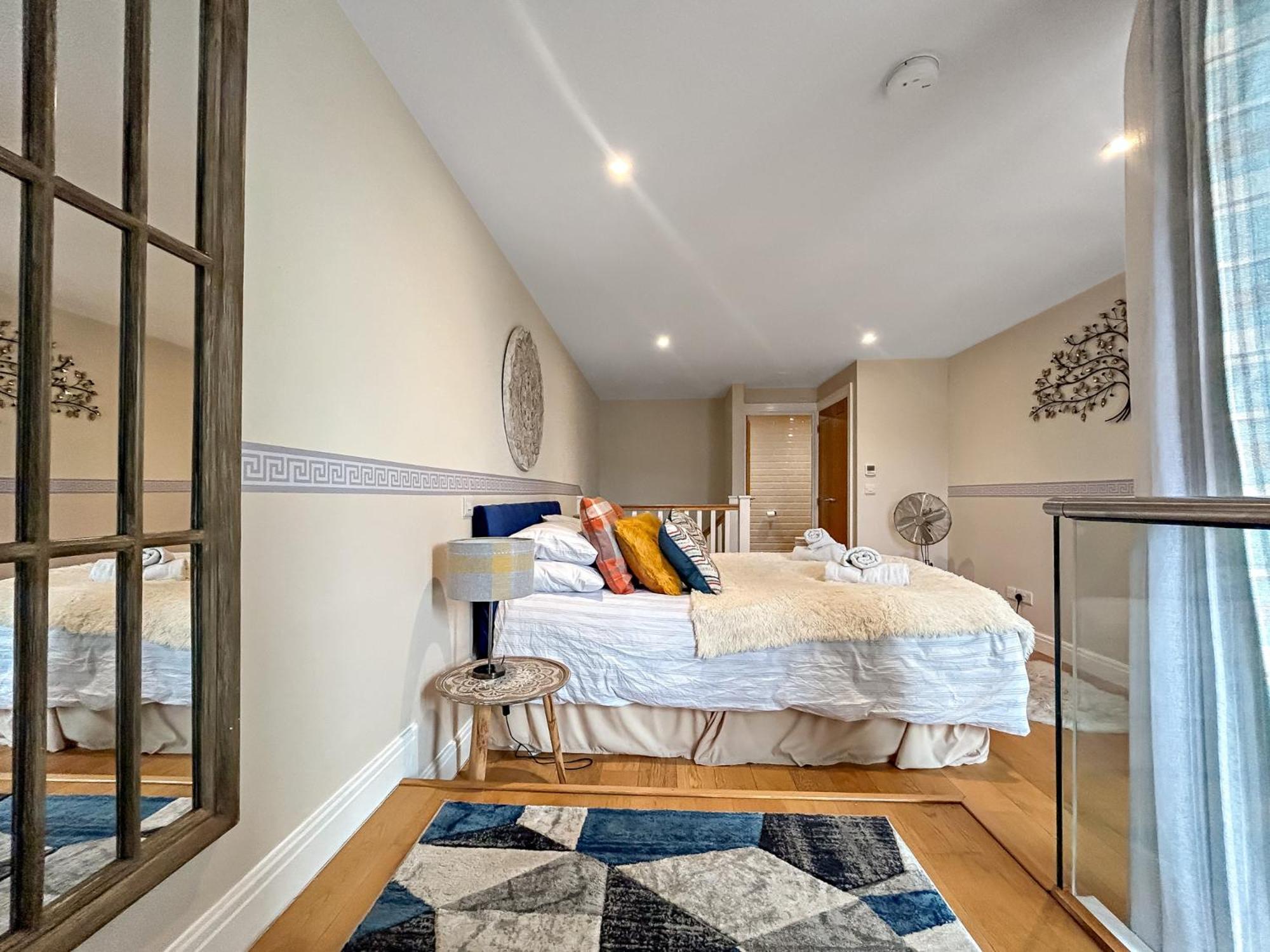 Church Suite, Stow-On-The-Wold, Sleeps 4, Town Location 外观 照片