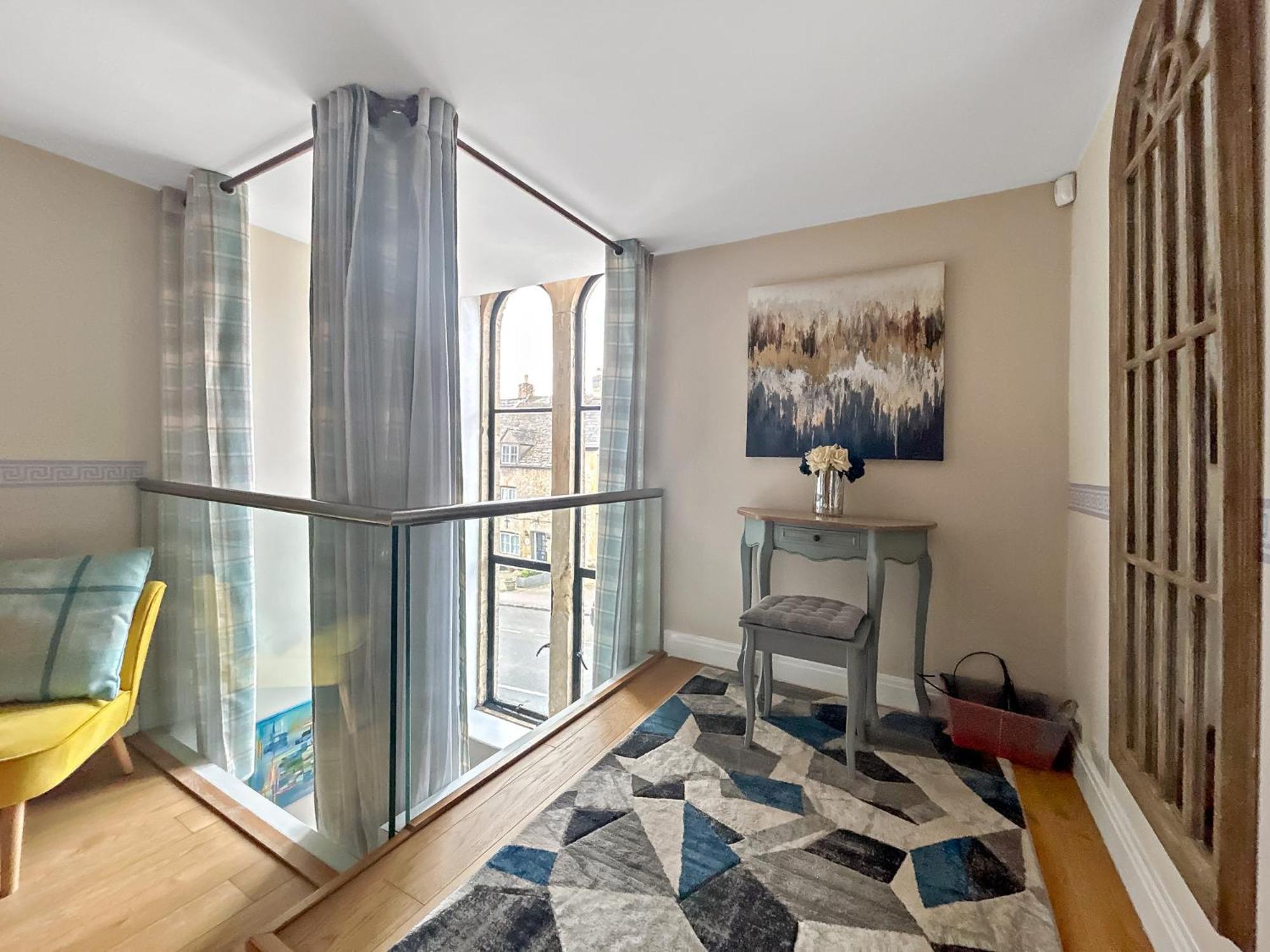 Church Suite, Stow-On-The-Wold, Sleeps 4, Town Location 外观 照片