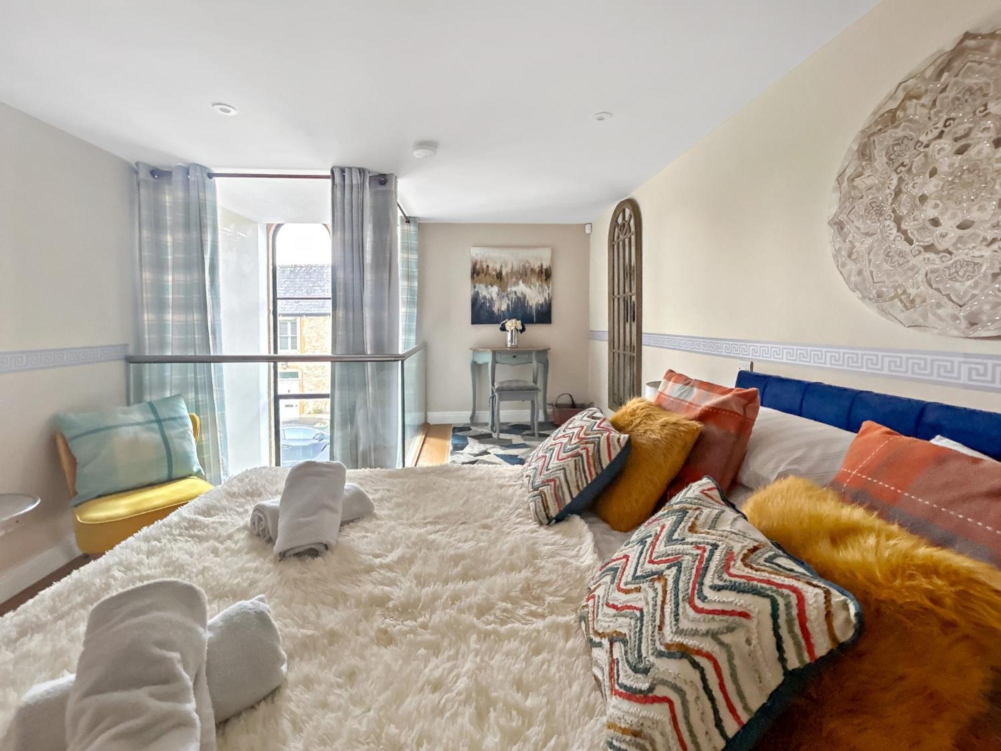 Church Suite, Stow-On-The-Wold, Sleeps 4, Town Location 外观 照片