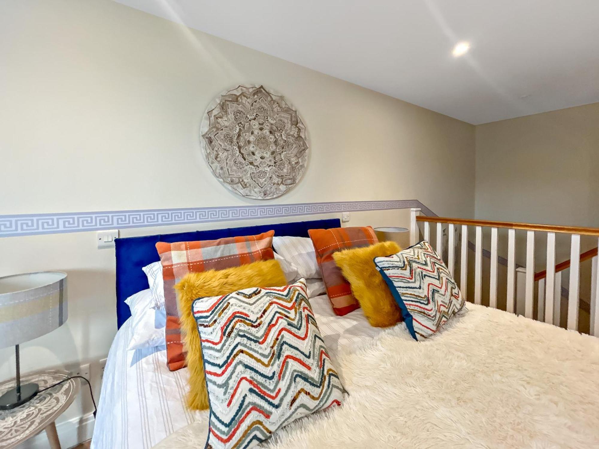 Church Suite, Stow-On-The-Wold, Sleeps 4, Town Location 外观 照片